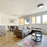 Apartamento Iii *